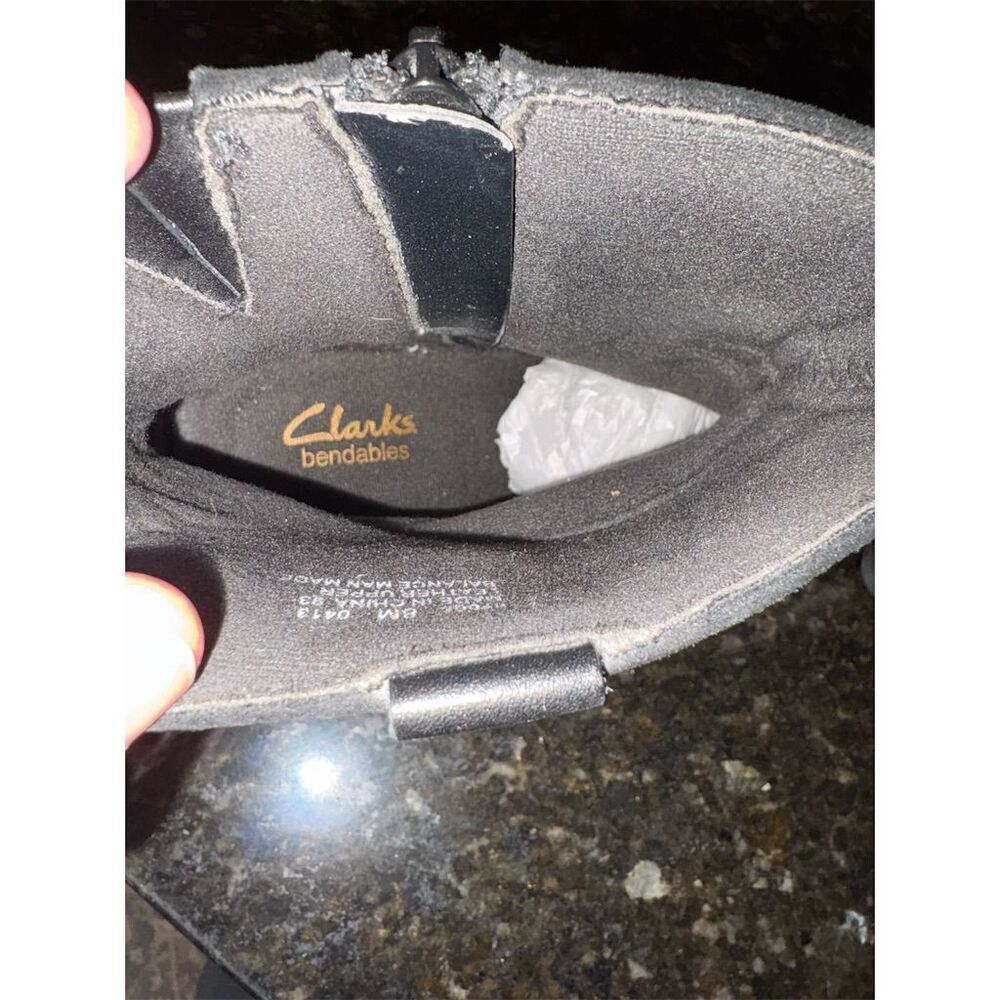 Clark’s Women's Black Ankle Boots Size 8M 3" Heel Casual Zip - Picture 9 of 11